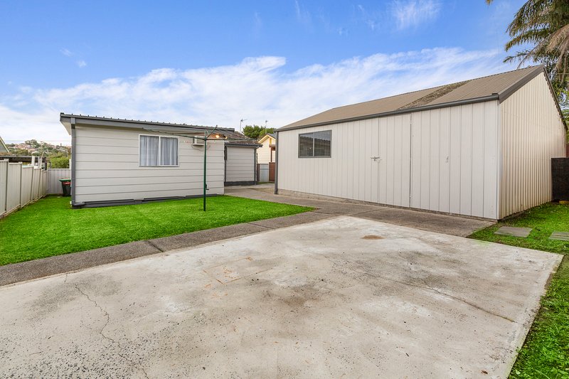 Photo - 11 Camira Street, Koonawarra NSW 2530 - Image 9