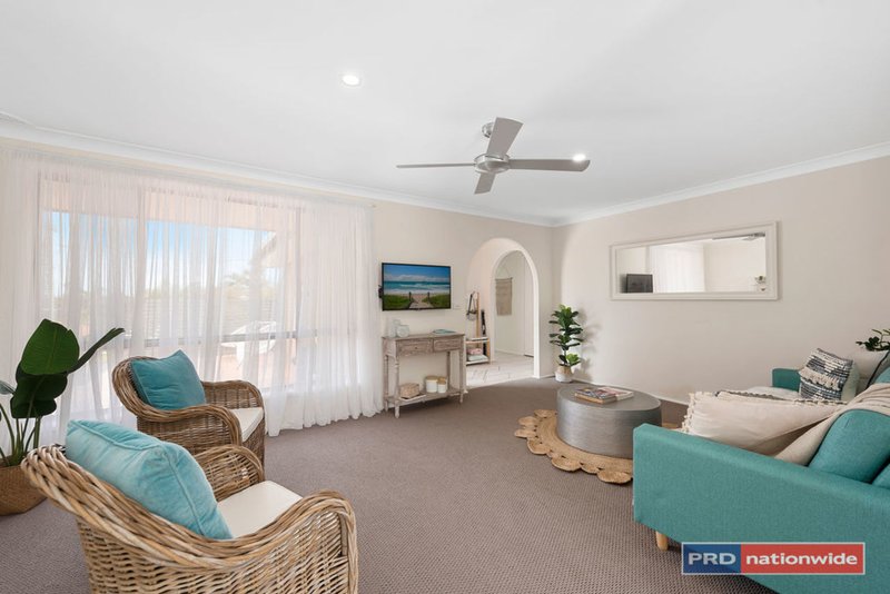 Photo - 11 Canomie Street, Sapphire Beach NSW 2450 - Image 6