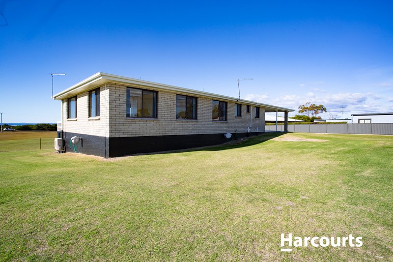 Photo - 11 Carins Close, Tomahawk TAS 7262 - Image 16