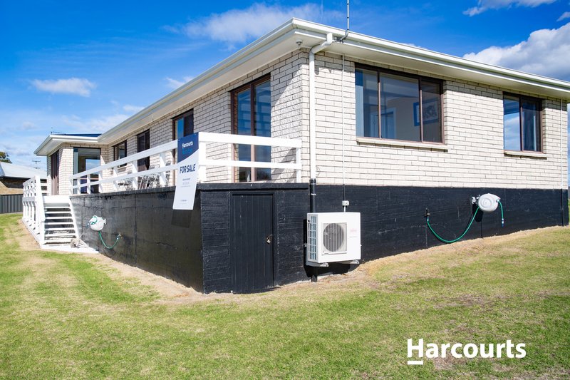 Photo - 11 Carins Close, Tomahawk TAS 7262 - Image 17