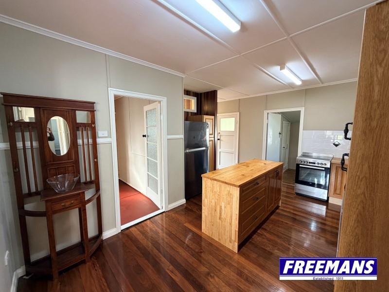 Photo - 11 Carinya Street, Kingaroy QLD 4610 - Image 9