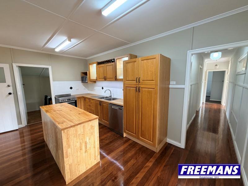 Photo - 11 Carinya Street, Kingaroy QLD 4610 - Image 12