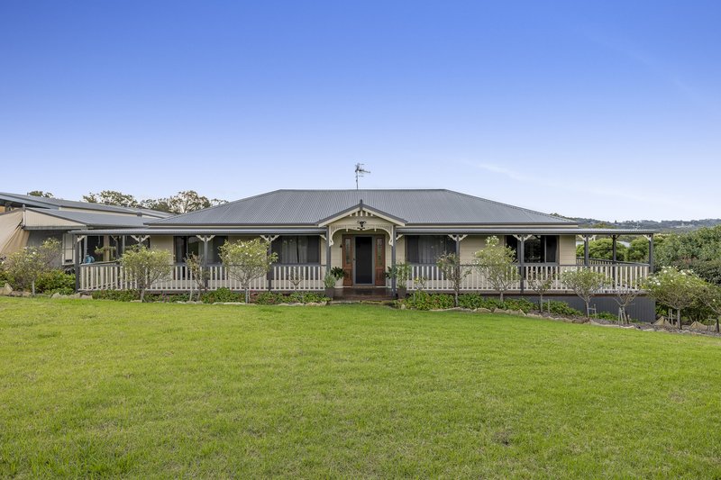 Photo - 11 Carmelina Court, Hodgson Vale QLD 4352 - Image 2