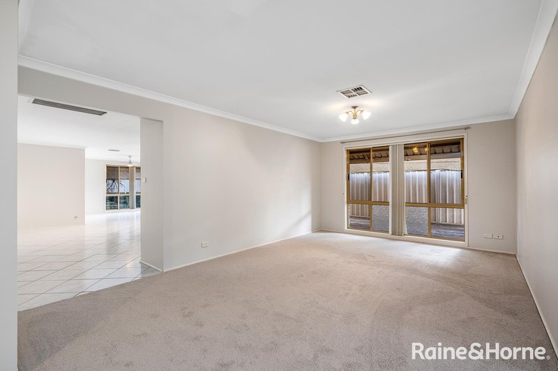 Photo - 11 Carnoustie Street, Rouse Hill NSW 2155 - Image 4