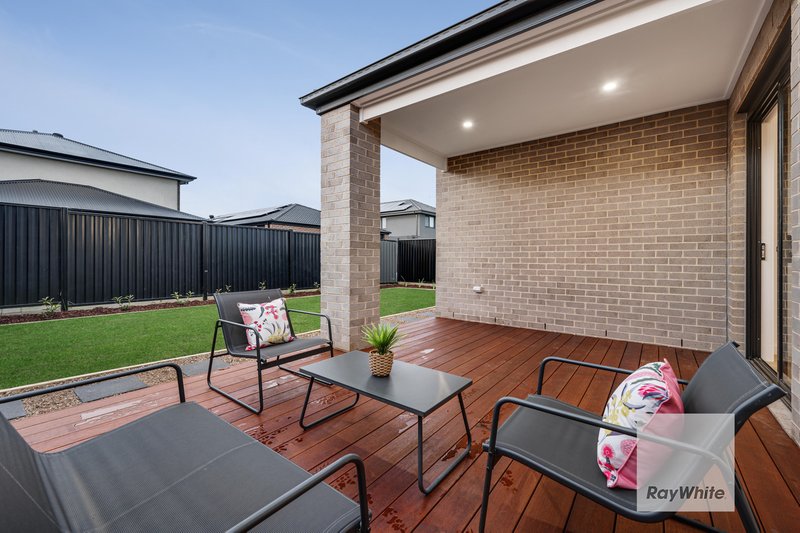 Photo - 11 Carramar Way, Greenvale VIC 3059 - Image 22