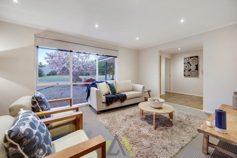 Photo - 11 Carrington Crescent, Carrum Downs VIC 3201 - Image 10