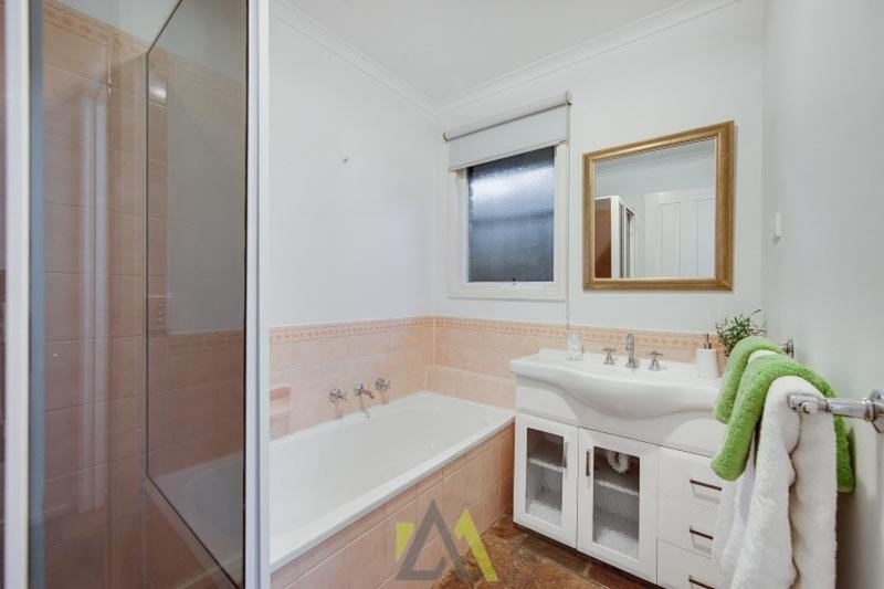 Photo - 11 Carrington Crescent, Carrum Downs VIC 3201 - Image 18