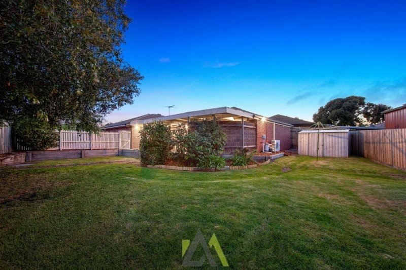 Photo - 11 Carrington Crescent, Carrum Downs VIC 3201 - Image 21