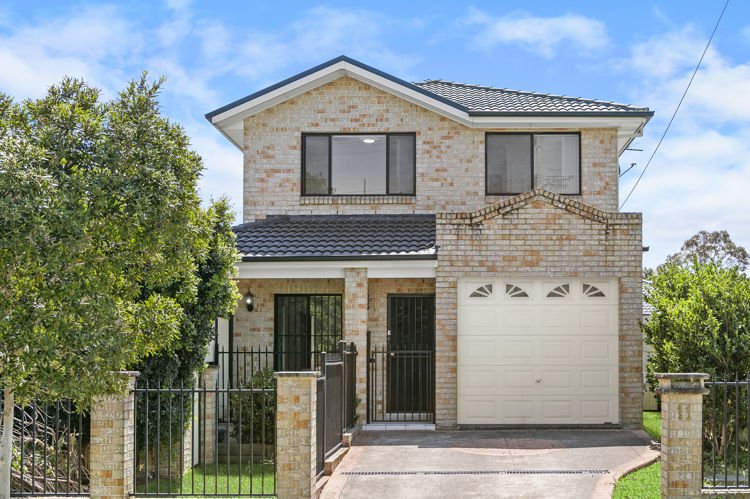 11 Carrington Road, Guildford NSW 2161