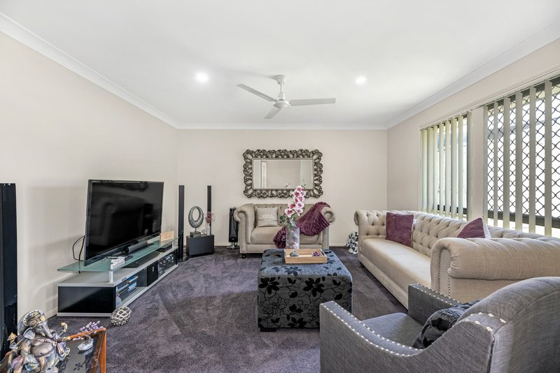 Photo - 11 Castlereagh Street, Murrumba Downs QLD 4503 - Image 3