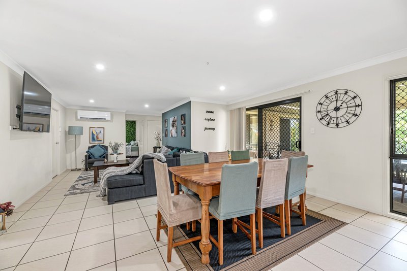 Photo - 11 Castlereagh Street, Murrumba Downs QLD 4503 - Image 6