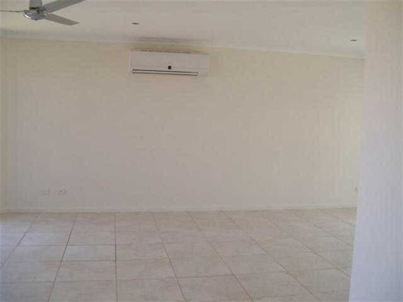 Photo - 11 Catalina Court, Bowen QLD 4805 - Image 5