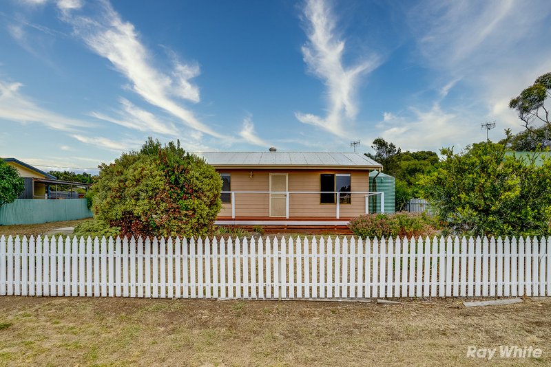 11 Cave Street, Goolwa Beach SA 5214