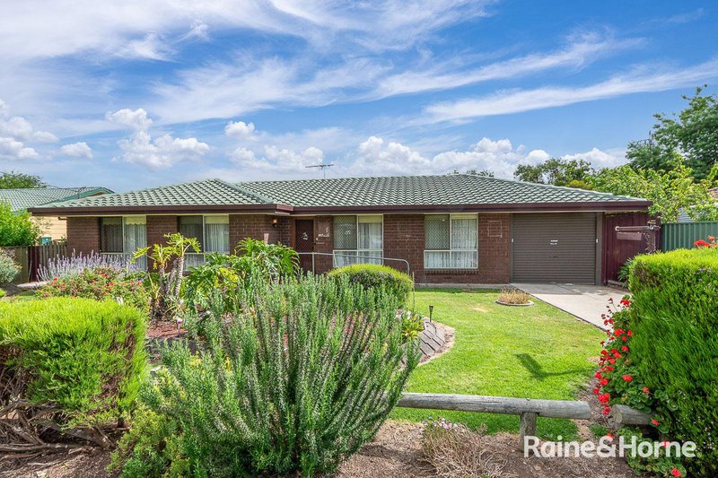 11 Cedar Grove, Mount Barker SA 5251