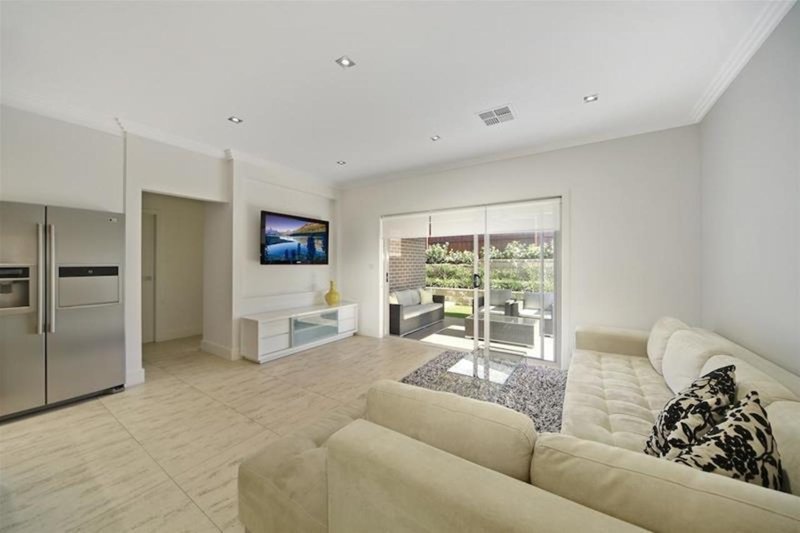 Photo - 11 Central Avenue, Oran Park NSW 2570 - Image 5