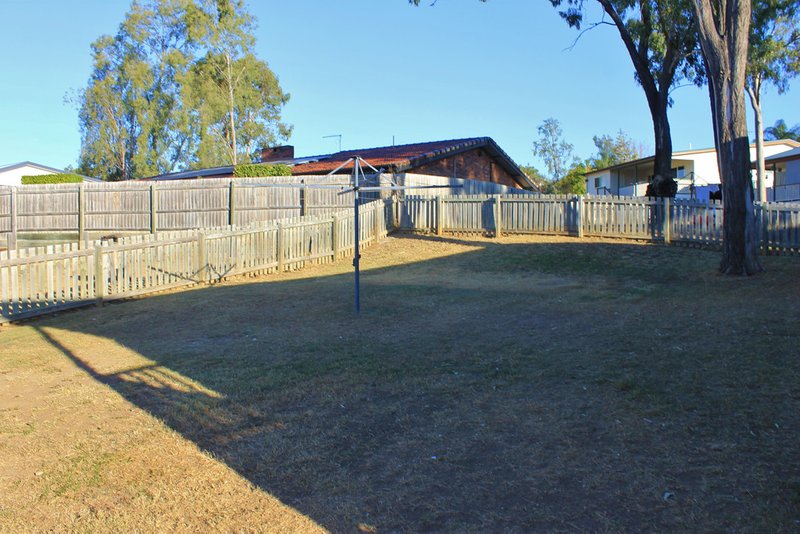 Photo - 11 Chalmers Place, North Ipswich QLD 4305 - Image 5