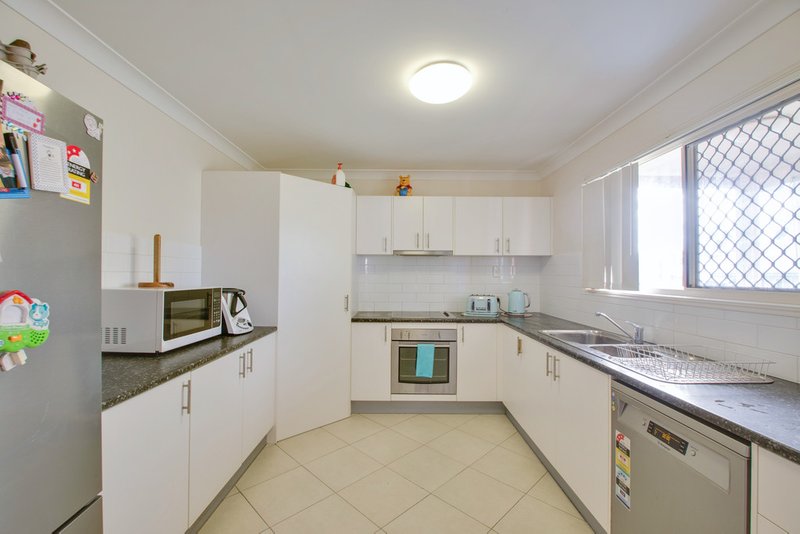 Photo - 11 Chalmers Place, North Ipswich QLD 4305 - Image 14