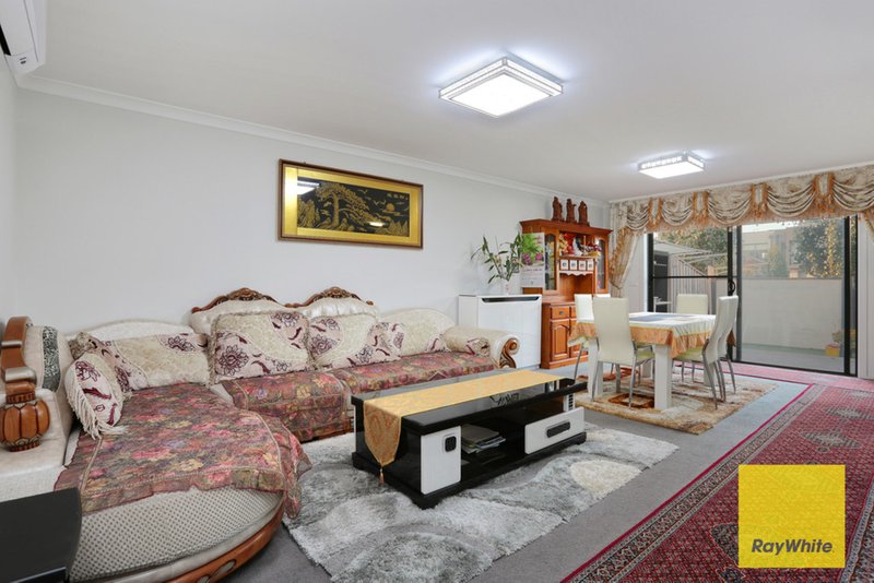 Photo - 11 Chapel Street, Point Cook VIC 3030 - Image 4