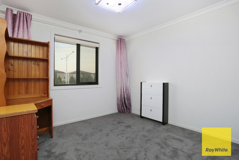 Photo - 11 Chapel Street, Point Cook VIC 3030 - Image 11