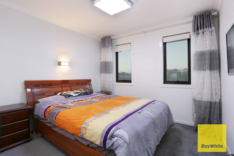 Photo - 11 Chapel Street, Point Cook VIC 3030 - Image 13