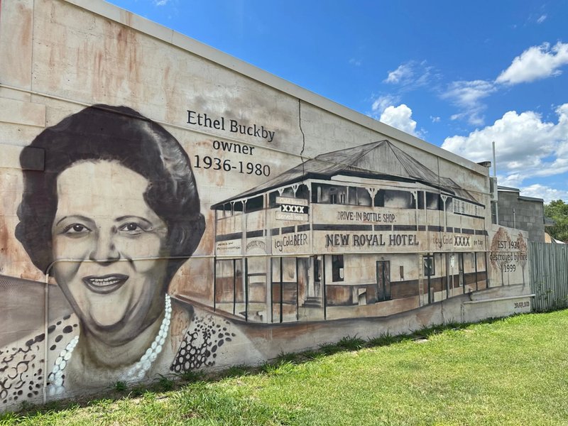 Photo - 11 Charles Darwin Drive, Monto QLD 4630 - Image 5