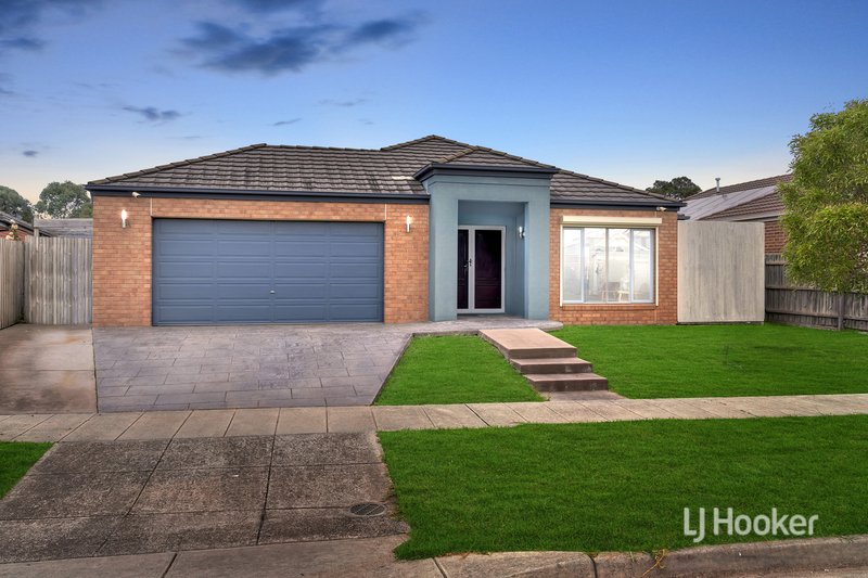 11 Charlwood Close, Lynbrook VIC 3975