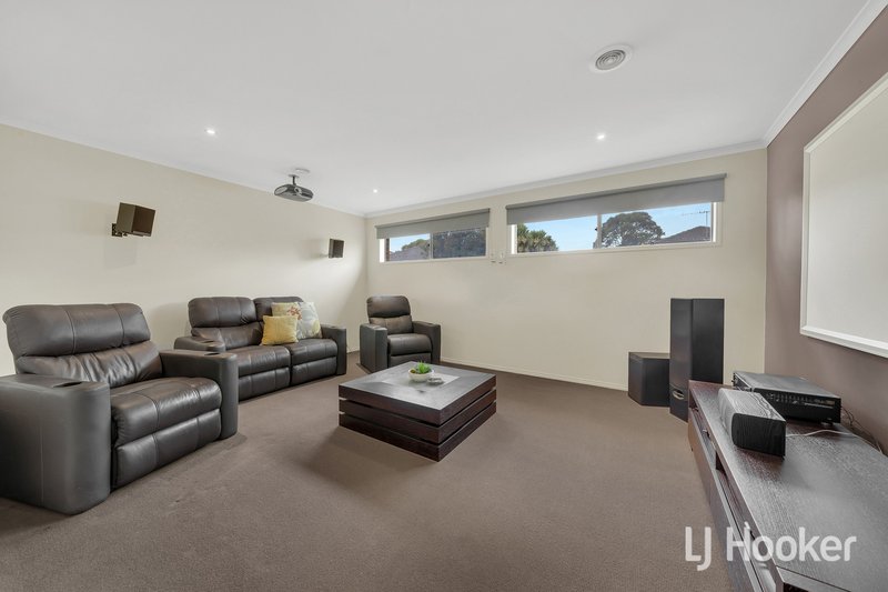 Photo - 11 Charlwood Close, Lynbrook VIC 3975 - Image 2