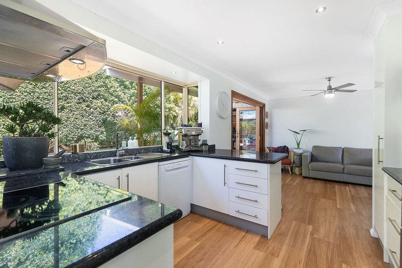 Photo - 11 Cheryl Avenue, Terrigal NSW 2260 - Image 7