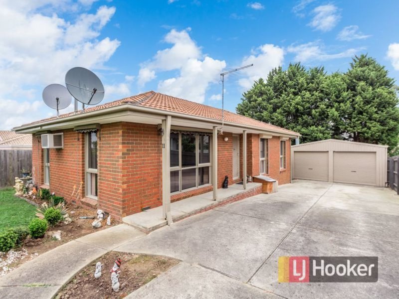 11 Cheshunt Drive, Hallam VIC 3803