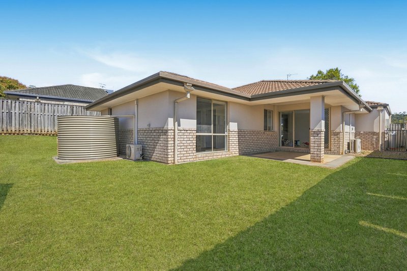 Photo - 11 Chesterton Str , Pacific Pines QLD 4211 - Image 12