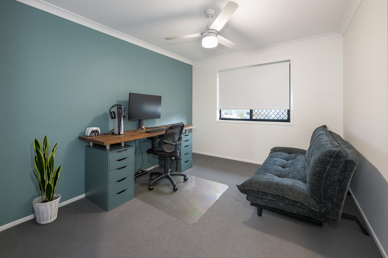 Photo - 11 Chestnut Street, Caboolture South QLD 4510 - Image 9