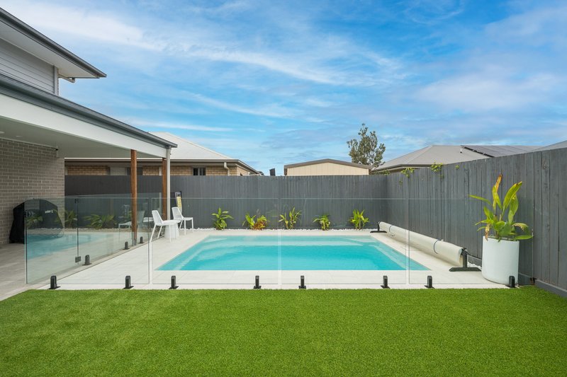 Photo - 11 Chestnut Street, Caboolture South QLD 4510 - Image 16