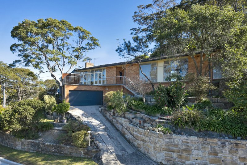 Photo - 11 Cheyne Walk, Castlecrag NSW 2068 - Image 2