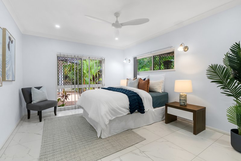 Photo - 11 Cicero Close, Mooroobool QLD 4870 - Image 13