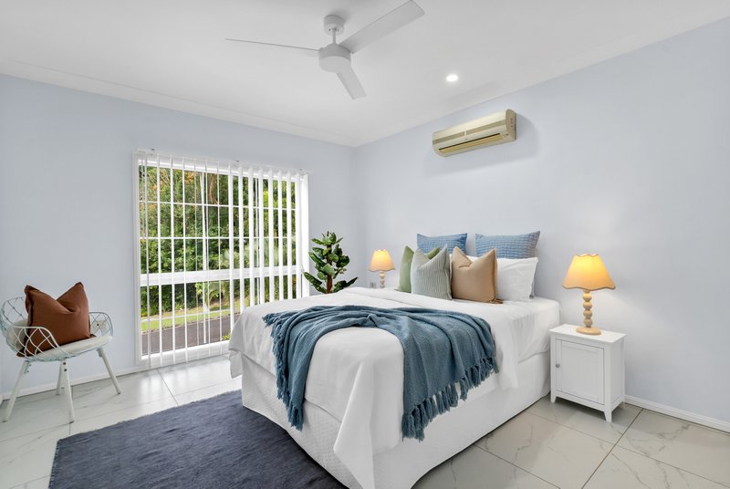Photo - 11 Cicero Close, Mooroobool QLD 4870 - Image 17