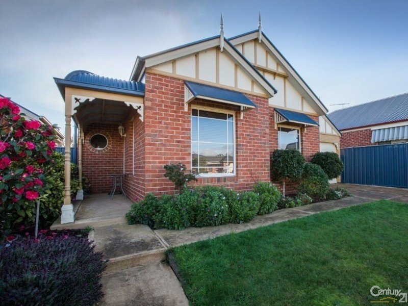 Photo - 11 Cider Link, Pakenham VIC 3810 - Image 1