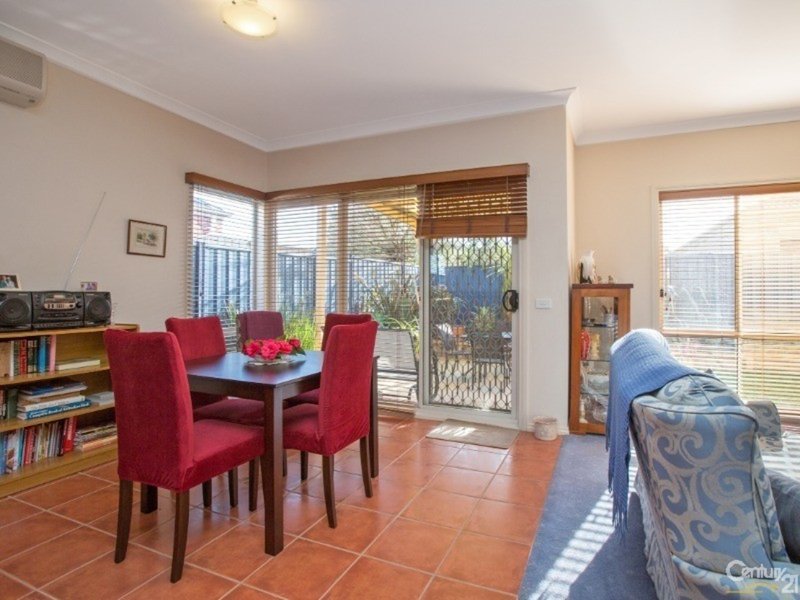 Photo - 11 Cider Link, Pakenham VIC 3810 - Image 4