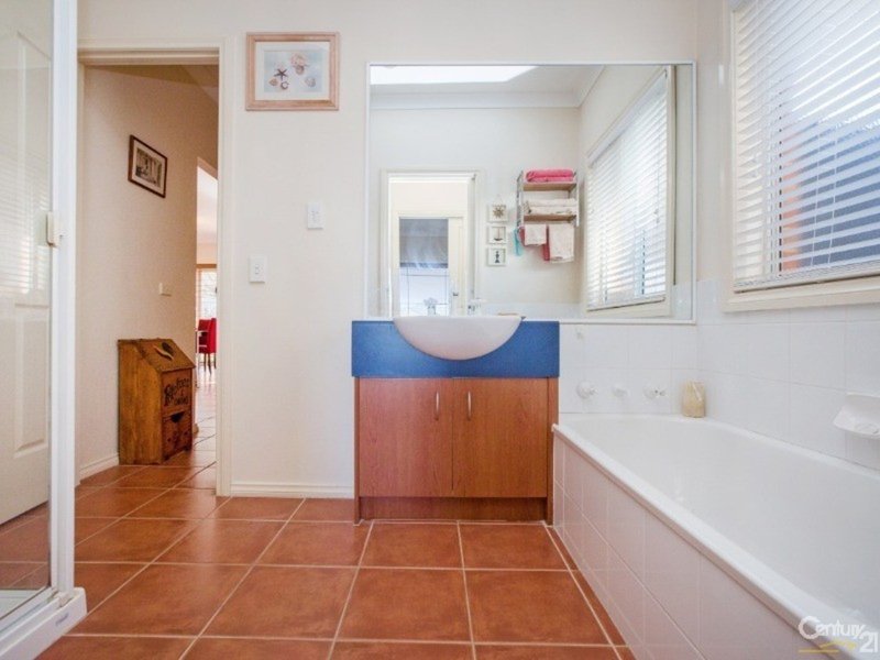 Photo - 11 Cider Link, Pakenham VIC 3810 - Image 10