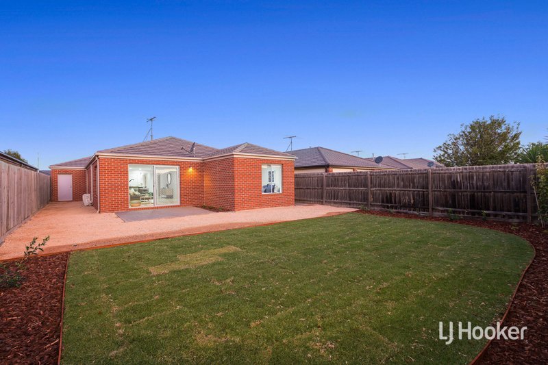 Photo - 11 Claire Way, Tarneit VIC 3029 - Image 15