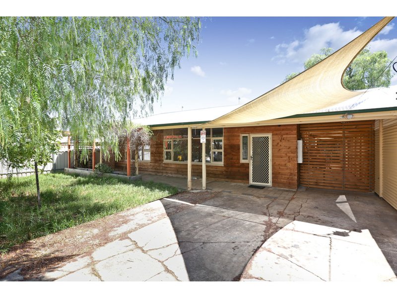 Photo - 11 Clansman Avenue, Windsor Gardens SA 5087 - Image 4