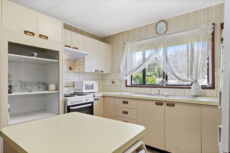 11 Clare Crescent, Batehaven NSW 2536