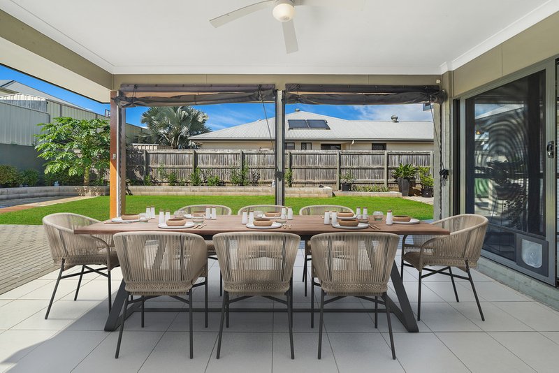 Photo - 11 Clearwater Crescent, Murrumba Downs QLD 4503 - Image 7