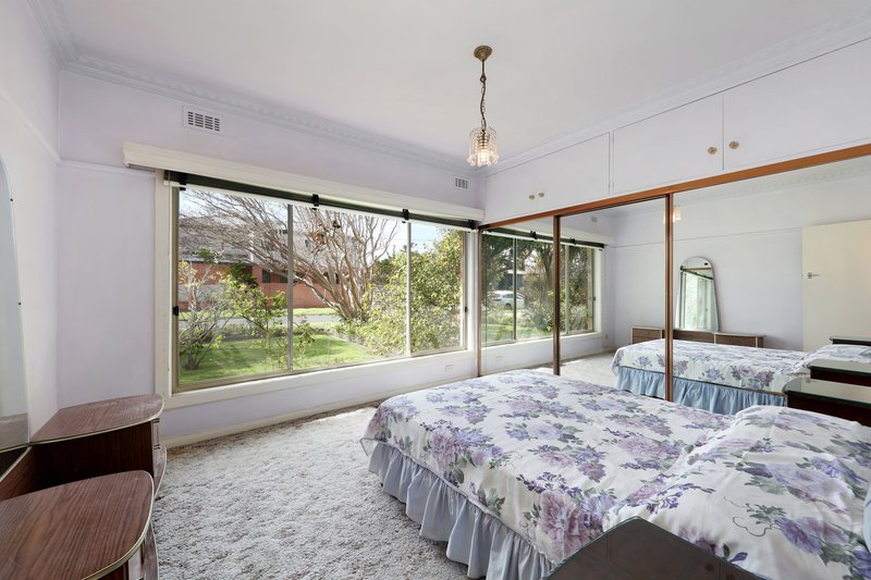 Photo - 11 Clements Street, Bentleigh East VIC 3165 - Image 6