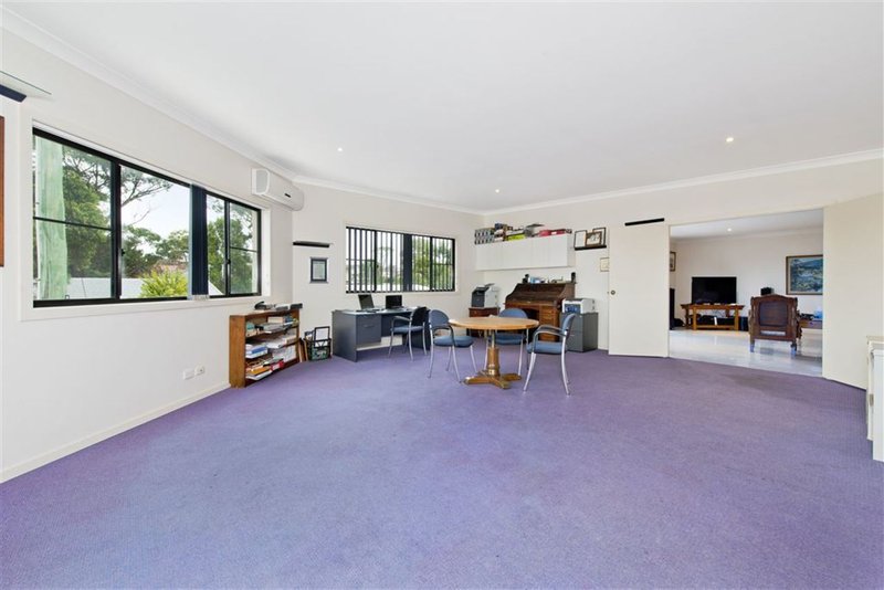 Photo - 11 Clifton Drive, Port Macquarie NSW 2444 - Image 6