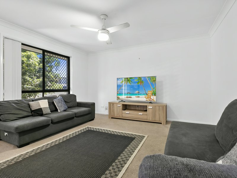 Photo - 11 Coach Road West , Morayfield QLD 4506 - Image 4