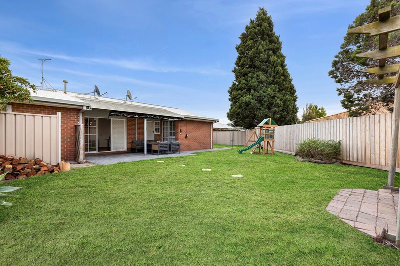 Photo - 11 Coleraine Crescent, Corio VIC 3214 - Image 6