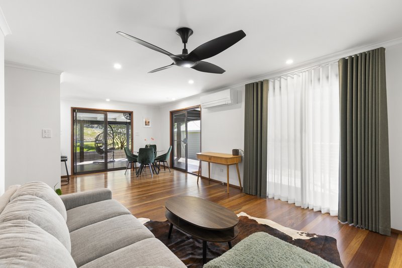 Photo - 11 Connemara Road, Gaven QLD 4211 - Image 3