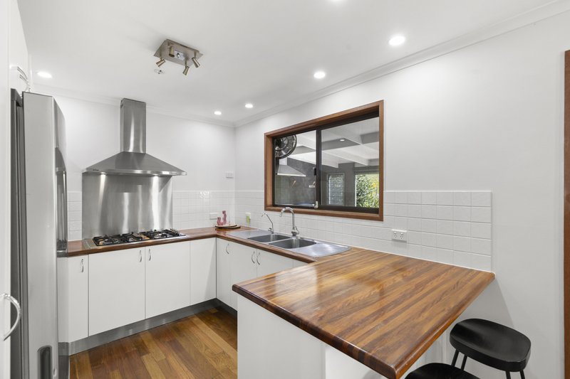 Photo - 11 Connemara Road, Gaven QLD 4211 - Image 5