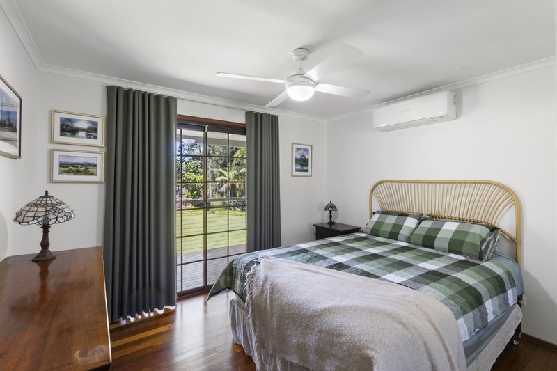 Photo - 11 Connemara Road, Gaven QLD 4211 - Image 7