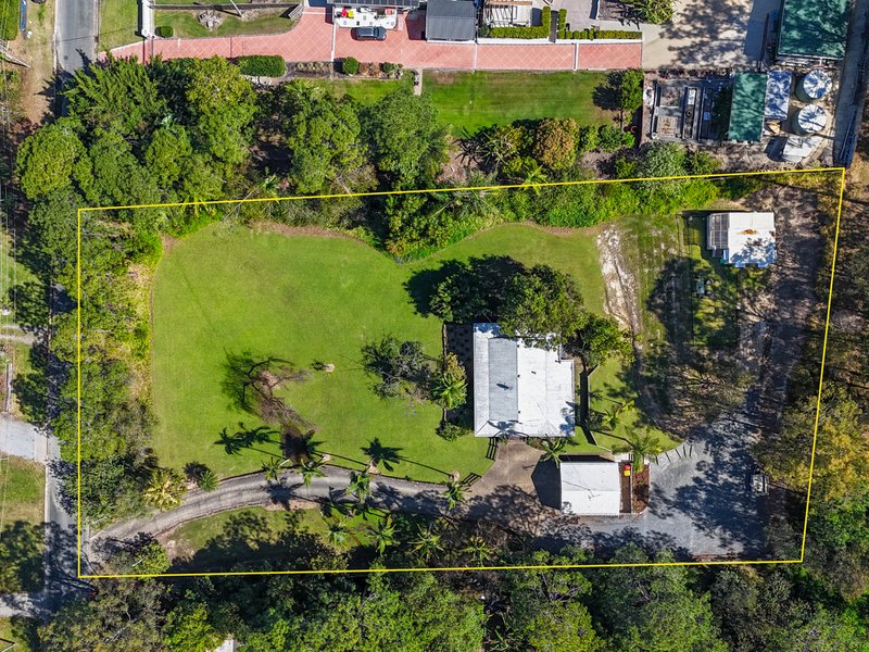 Photo - 11 Connemara Road, Gaven QLD 4211 - Image 10
